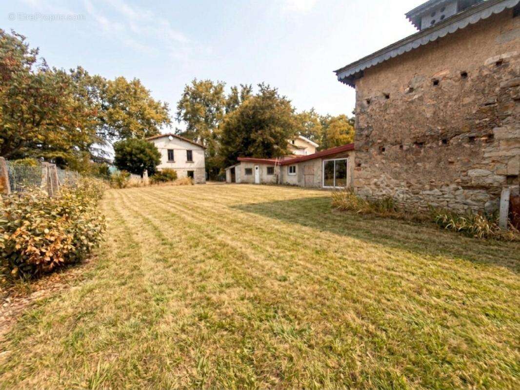 Maison 4 pièces / 143 m² / 236 000 EUR / CASTRES - photo 18