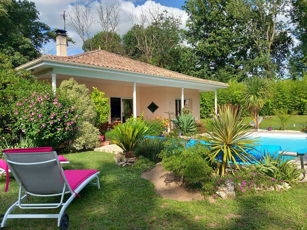 Maison à SAINT-DENIS-DE-PILE