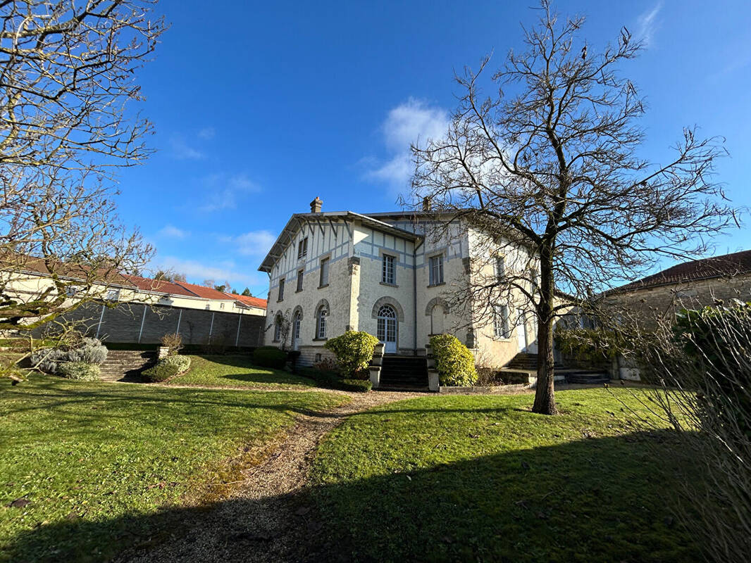 Maison à COUSANCES-LES-FORGES