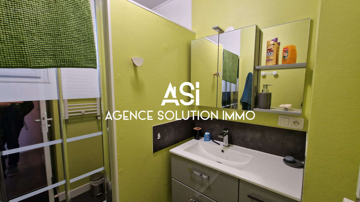 Maison à L'HUISSERIE