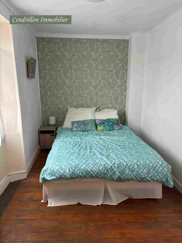 Maison de bourg en pierres, indépendante, 80m2 habitable de suite, avec cour et atelier. - photo 24