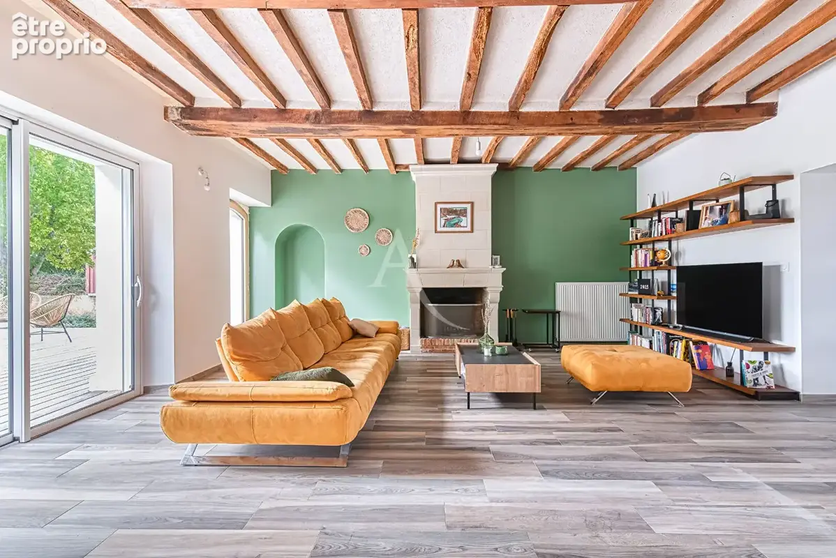 Bien d'exception au coeur d'Écuillé - plus de 300 m² rénovés avec des prestations remarquables - photo 4