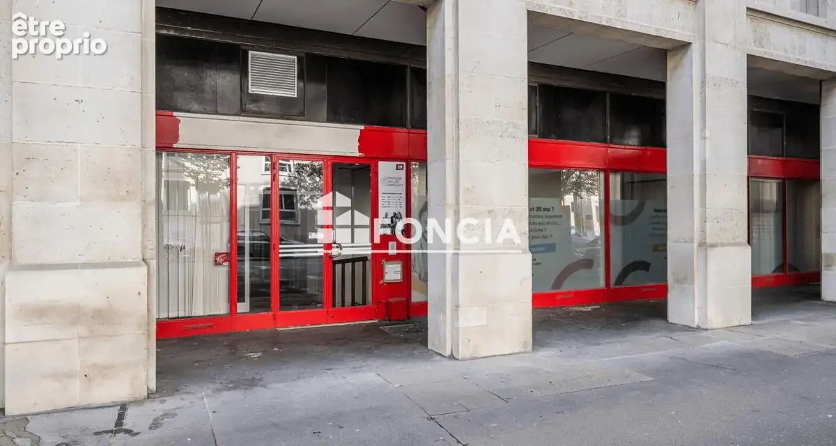 Caen centre – local commercial de 463 m² avec espace extérieur privatif - photo 2