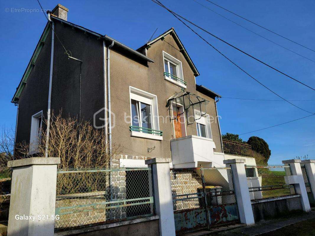 Maison à LA PRENESSAYE