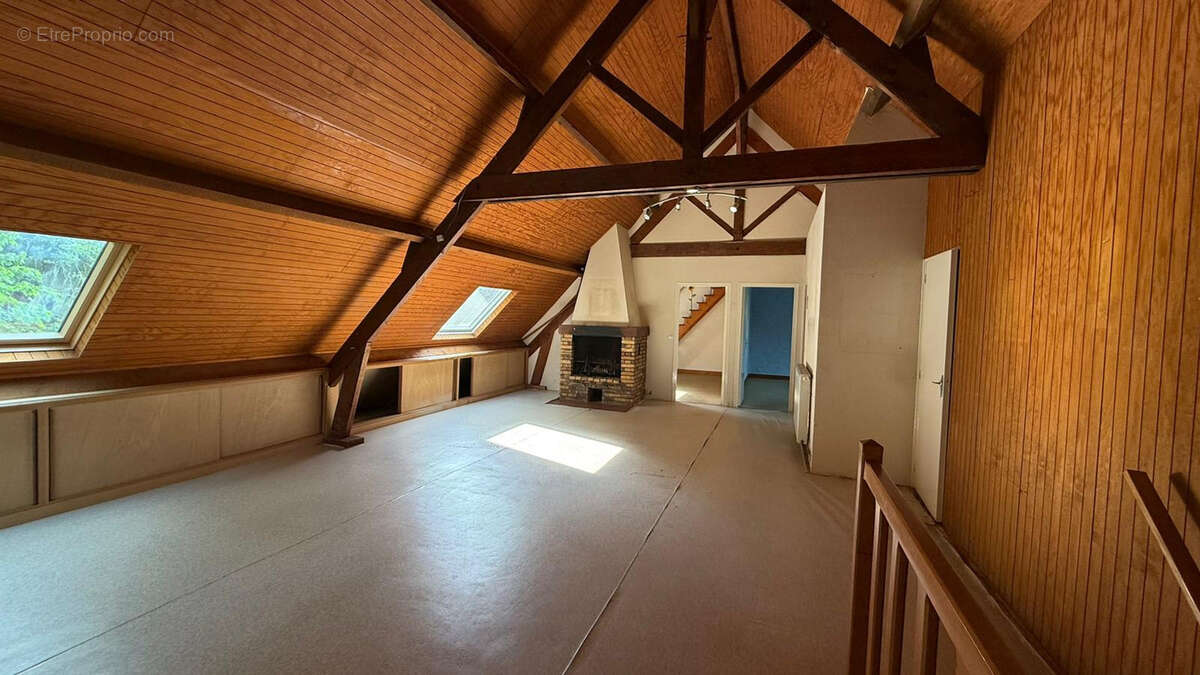 Maison à LE MEE-SUR-SEINE