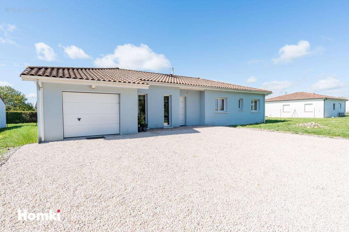 Maison à CARBONNE