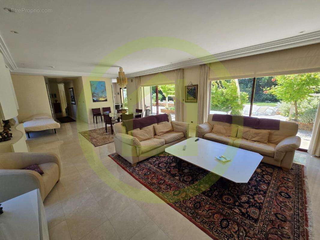 Maison à SAINT-DENIS-EN-VAL