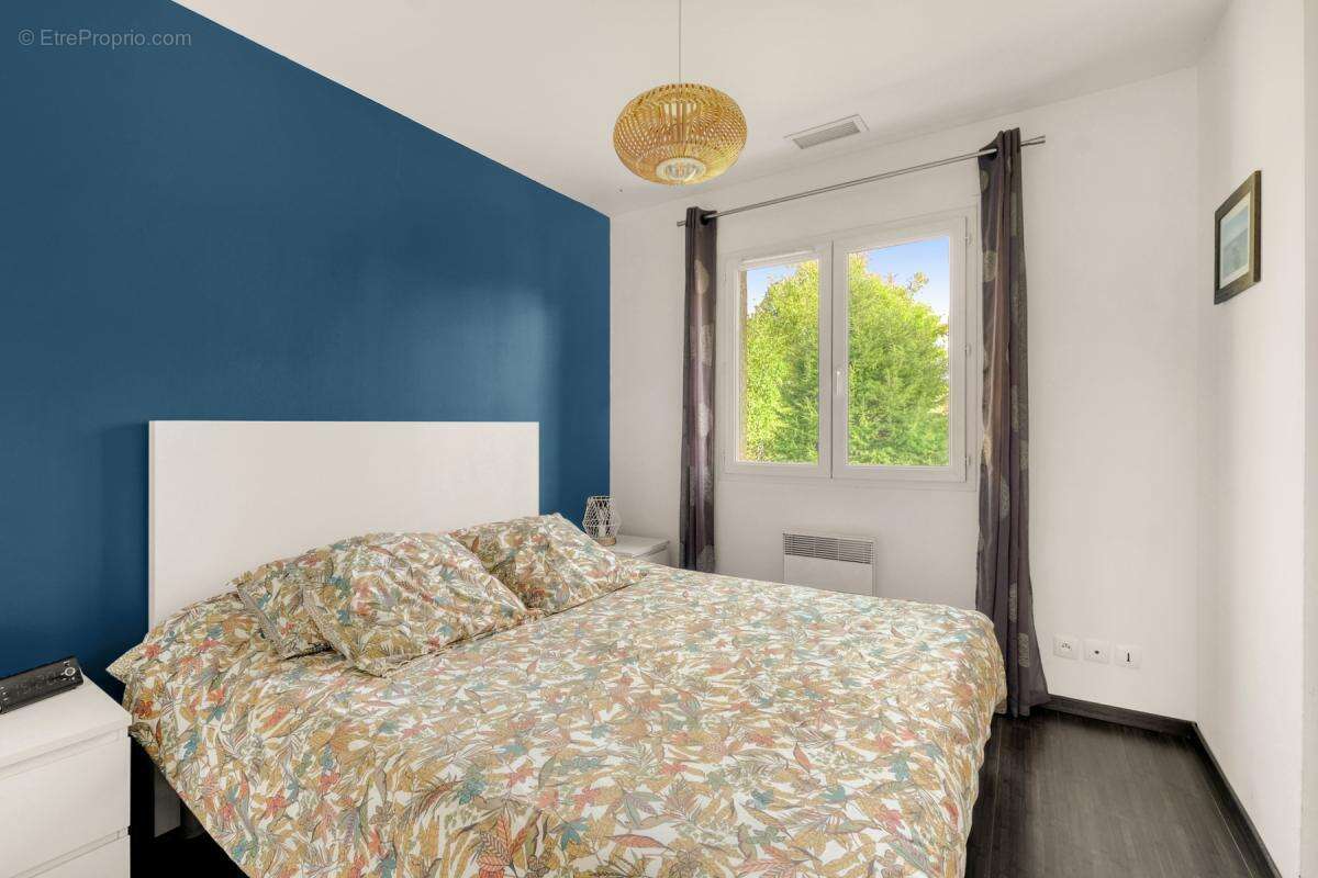 Maison à LA SALVETAT-SAINT-GILLES