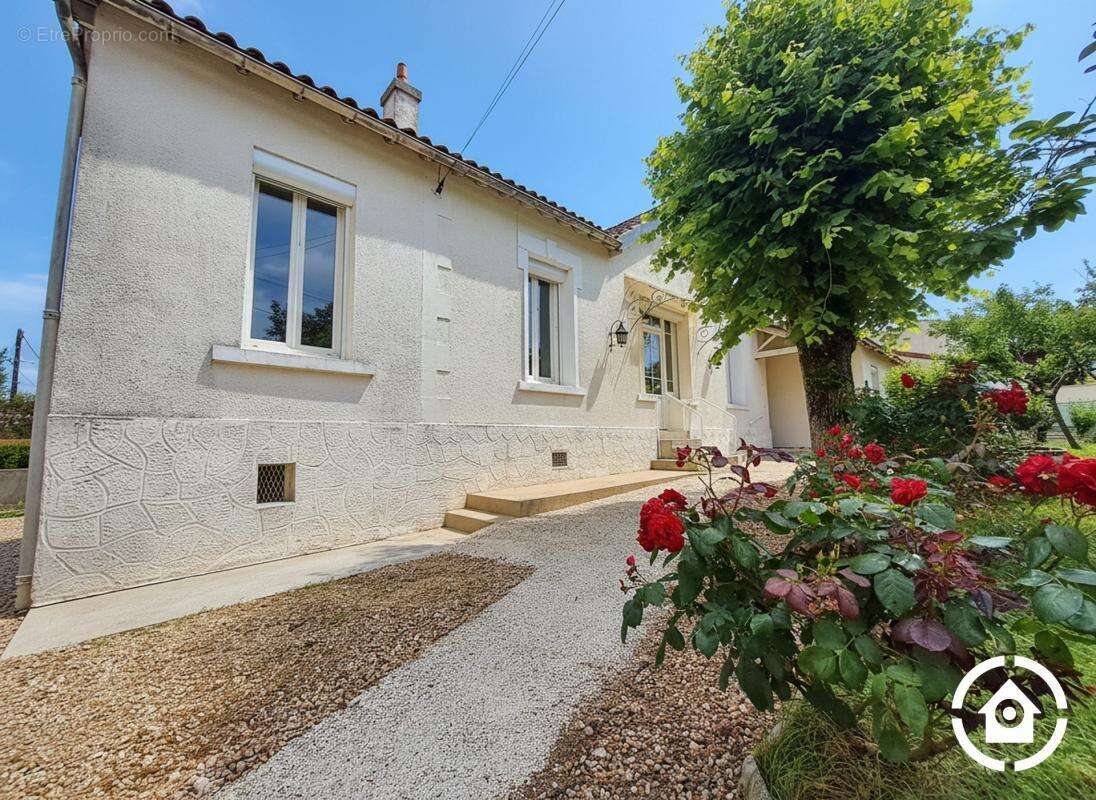 Maison semi plain-pied à RENOVER - 3 chambres - Jardins clos - - photo 6