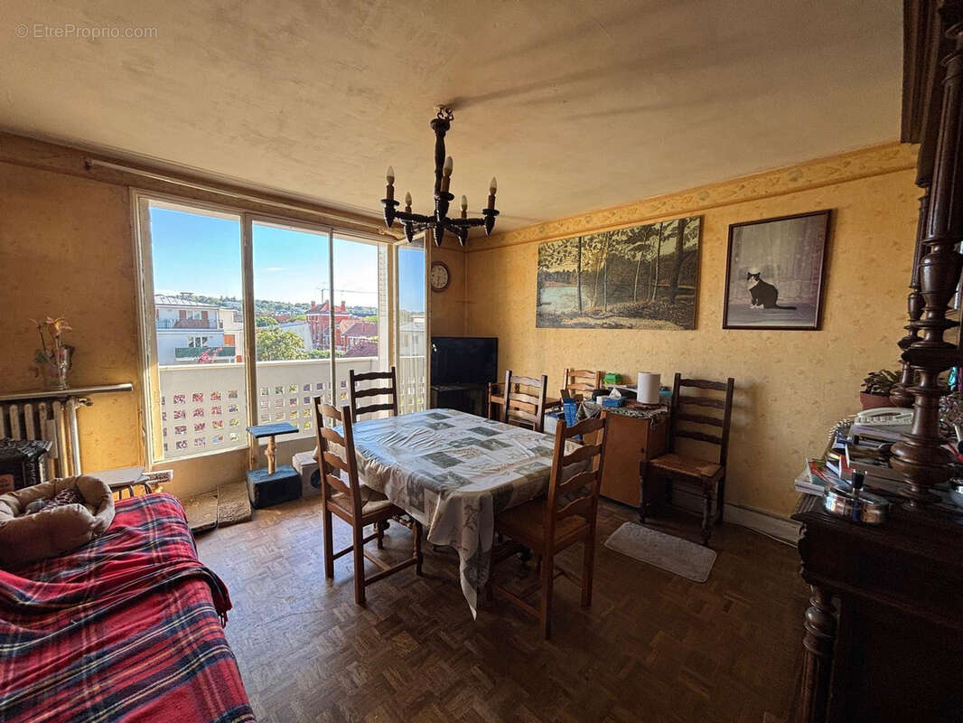 Appartement à RUEIL-MALMAISON
