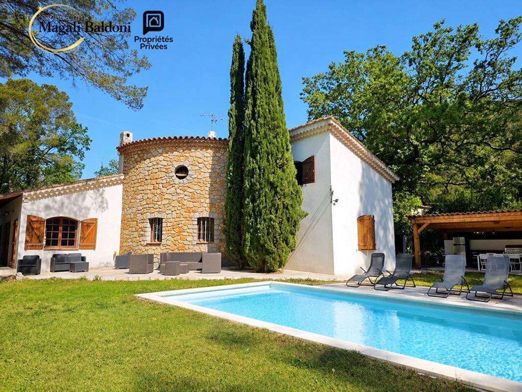 Villa de caractère- La Motte 9 pièces-226 m2- PISCINE- GARAGE - photo 3