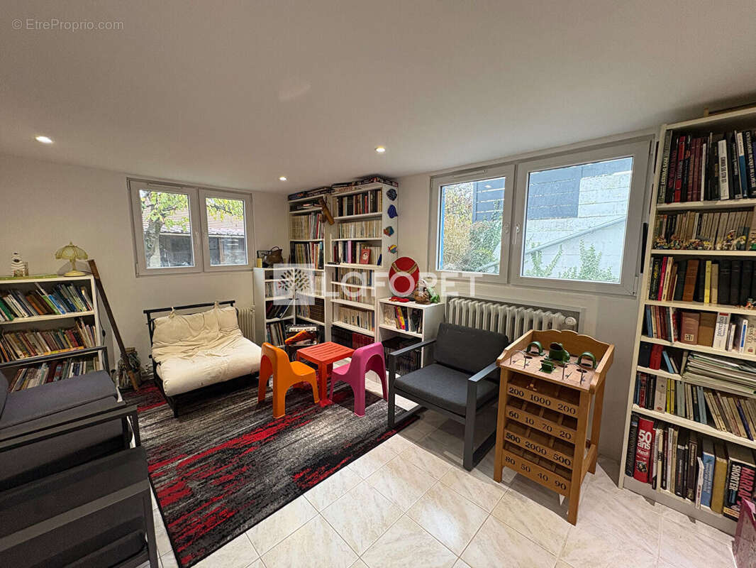 Maison à LES MUREAUX