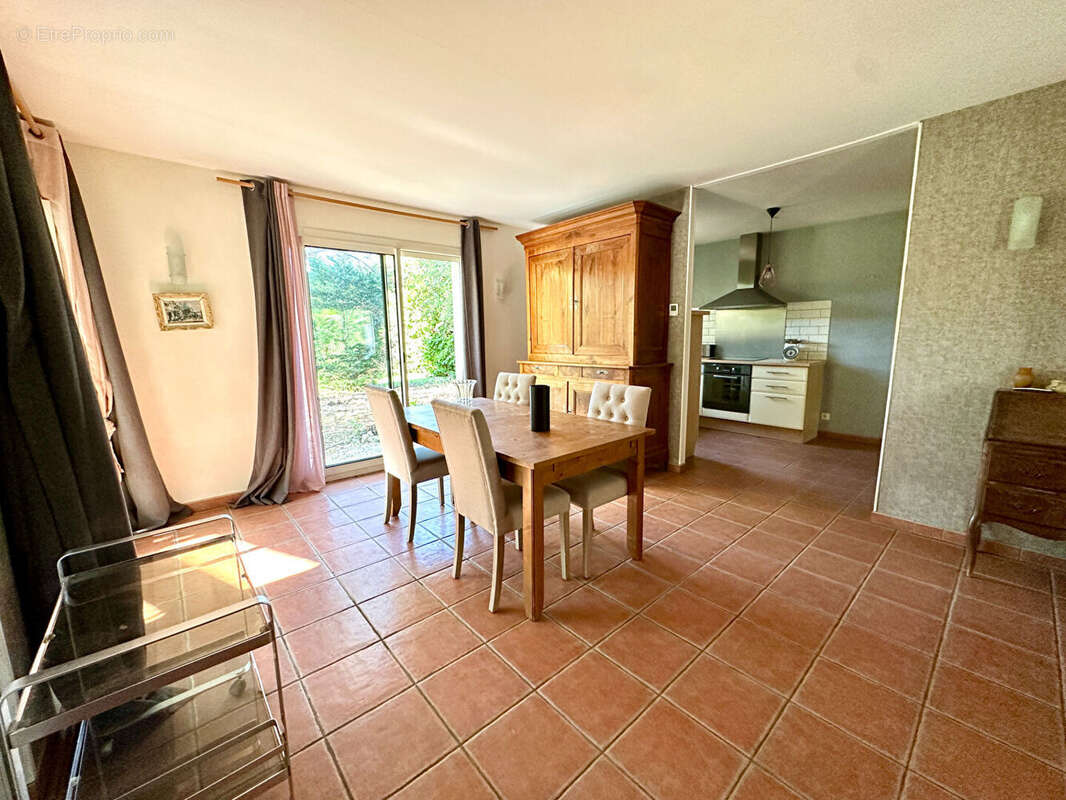 Maison à VOUNEUIL-SOUS-BIARD