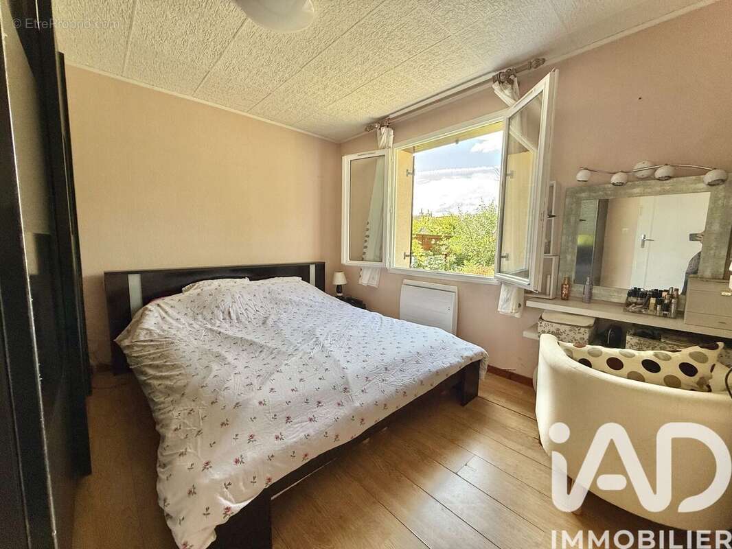 Photo 8 - Maison à CHERISY