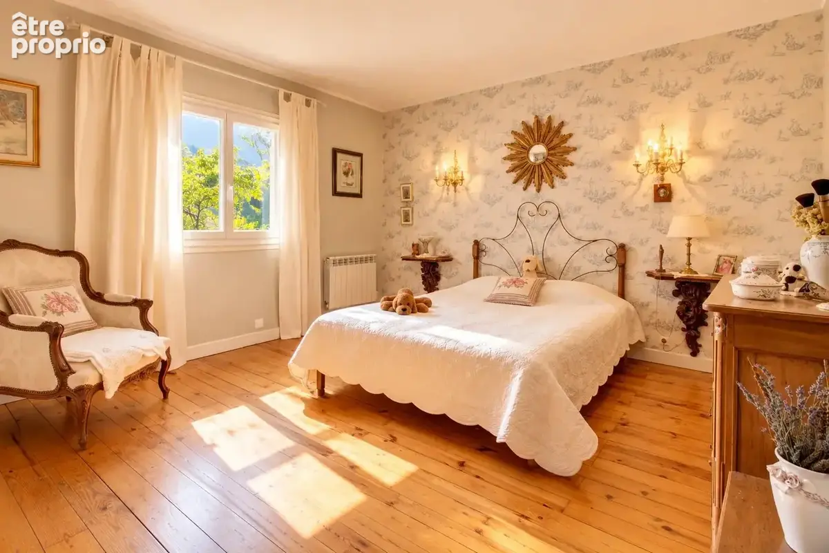Saint Antonin//Maison 147 M²//5 Pièces//Terrain 662 M² - photo 4