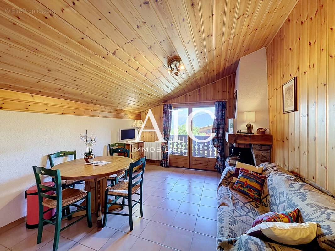 Appartement duplex avec balcon et vue imprenable sur le Mont Blanc - photo 9
