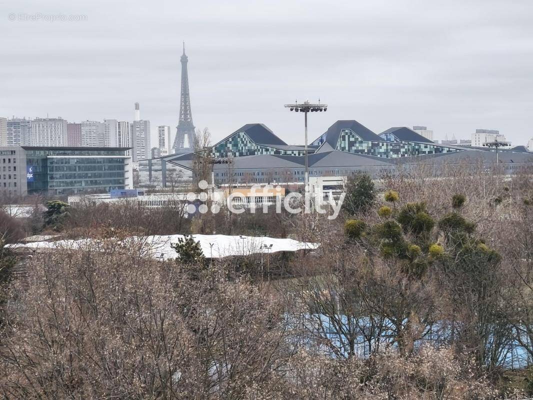 Appartement à ISSY-LES-MOULINEAUX