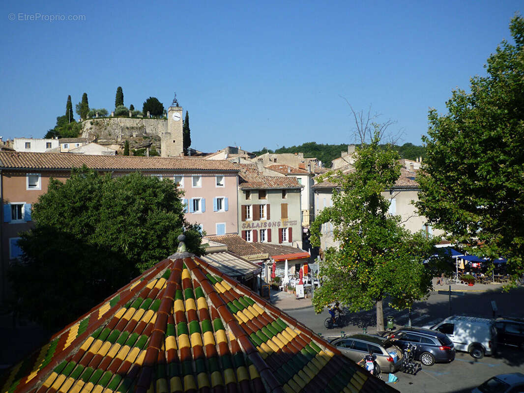 Appartement à MALAUCENE