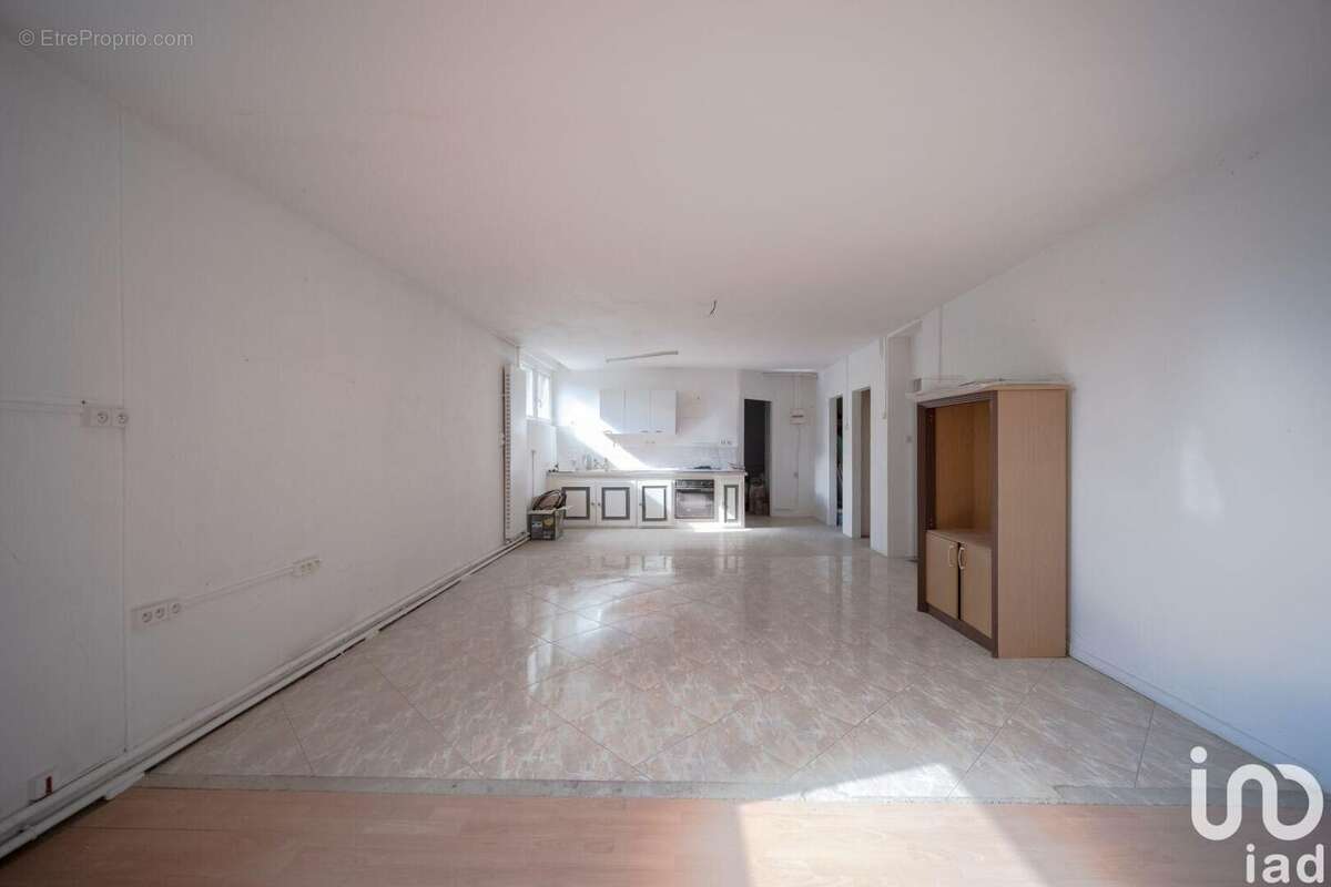 Photo 5 - Commerce à HOMECOURT