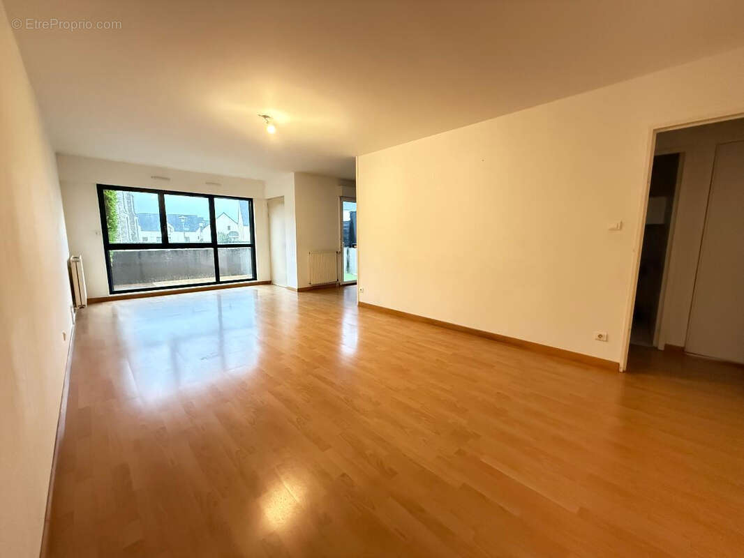 Appartement à LE RELECQ-KERHUON