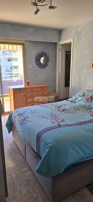 Appartement à MANDELIEU-LA-NAPOULE