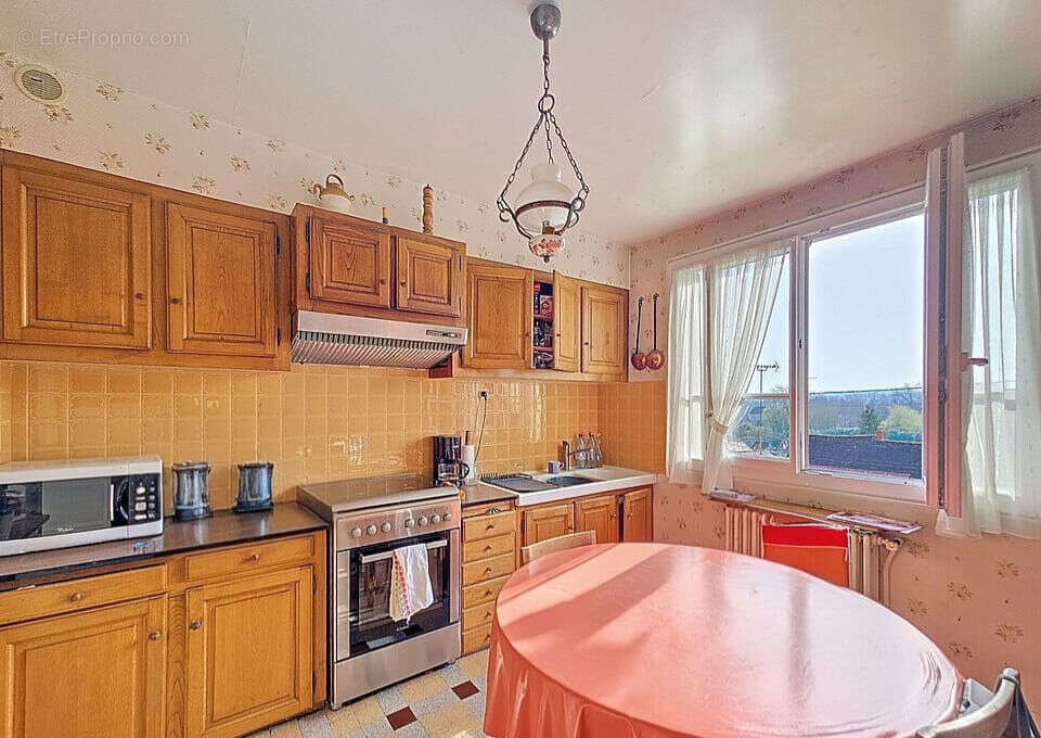 Maison avec 1273 m² de terrain idealement situee - photo 3