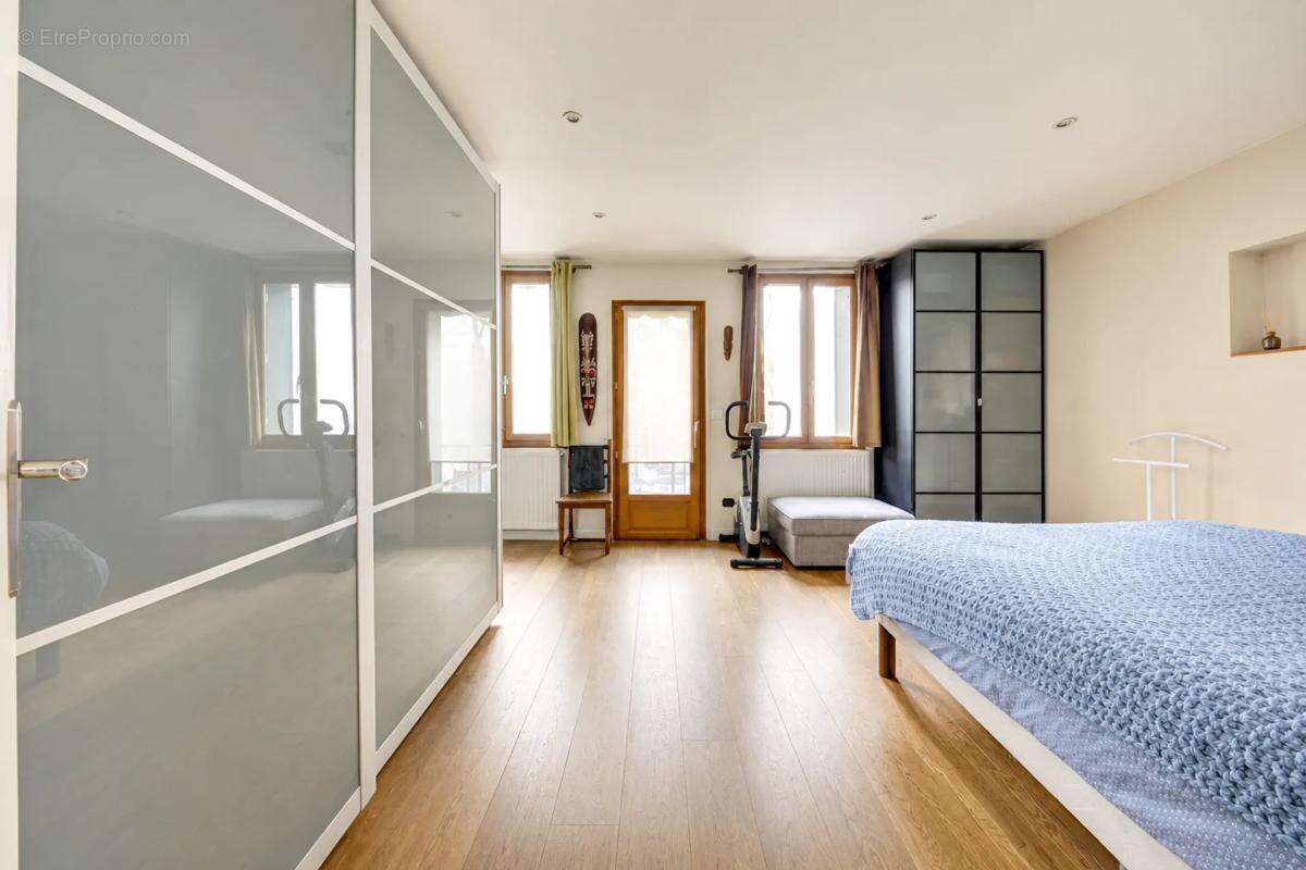Saint-Ouen-sur-Seine - Garibaldi - Maison 146 m² - 5 pièces - photo 10