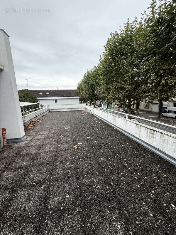 Commerce à BORDEAUX