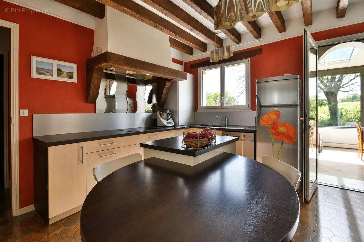 Spacieuse maison 9 pièces à Changé, 207 m² - photo 5