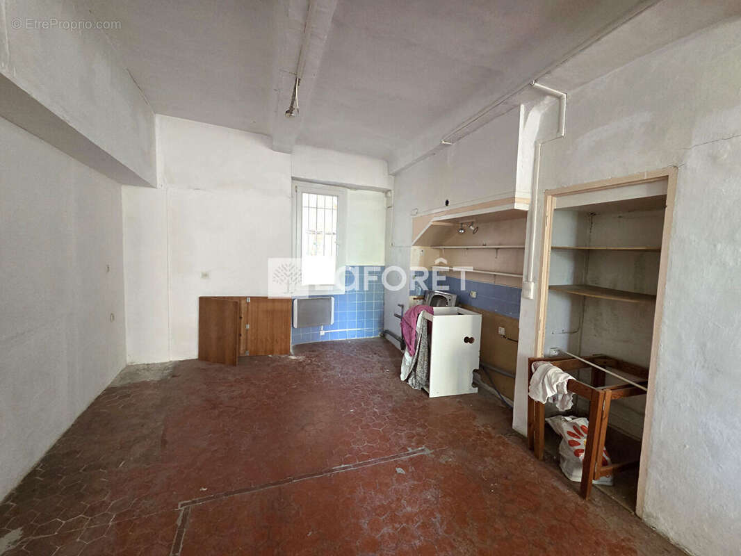 Appartement à COTIGNAC