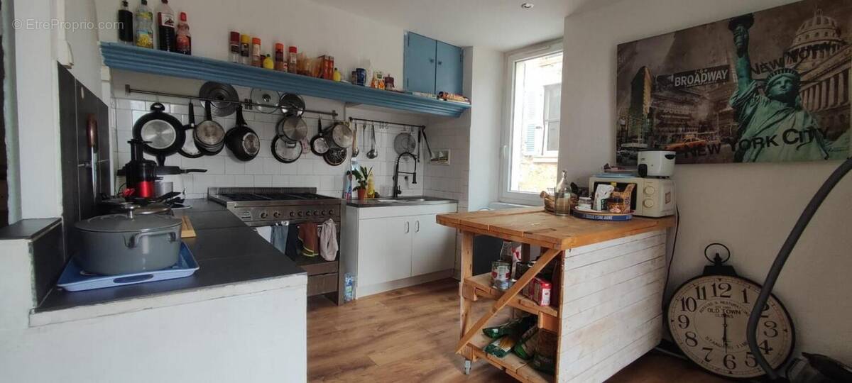 Maison à CAMPS-LA-SOURCE