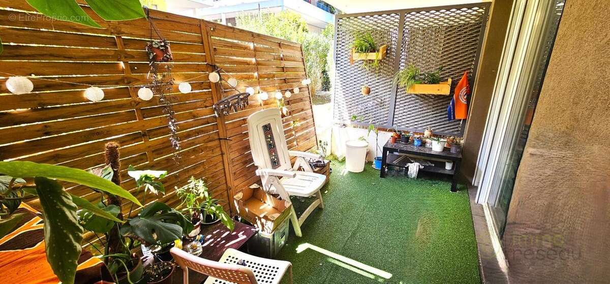 Appartement à JUVIGNAC