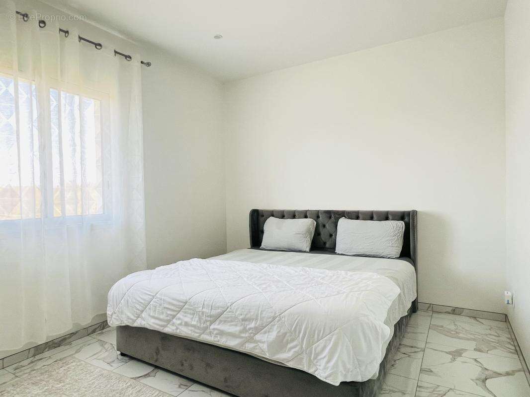 Maison à VERNEUIL-SUR-VIENNE