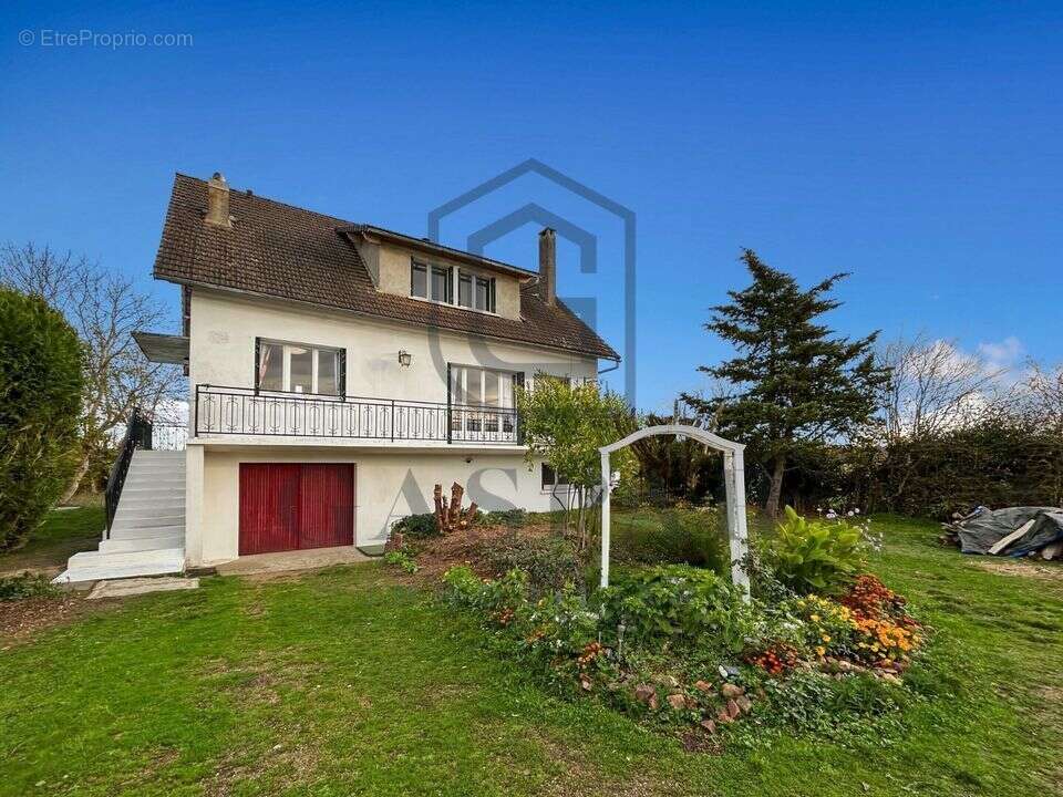 Maison à LA NEUVE-LYRE