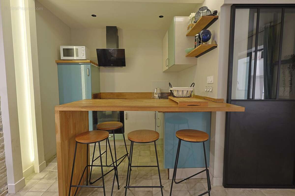 Lot de 3 apaprtements en plein coeur du vieil antibes - photo 5