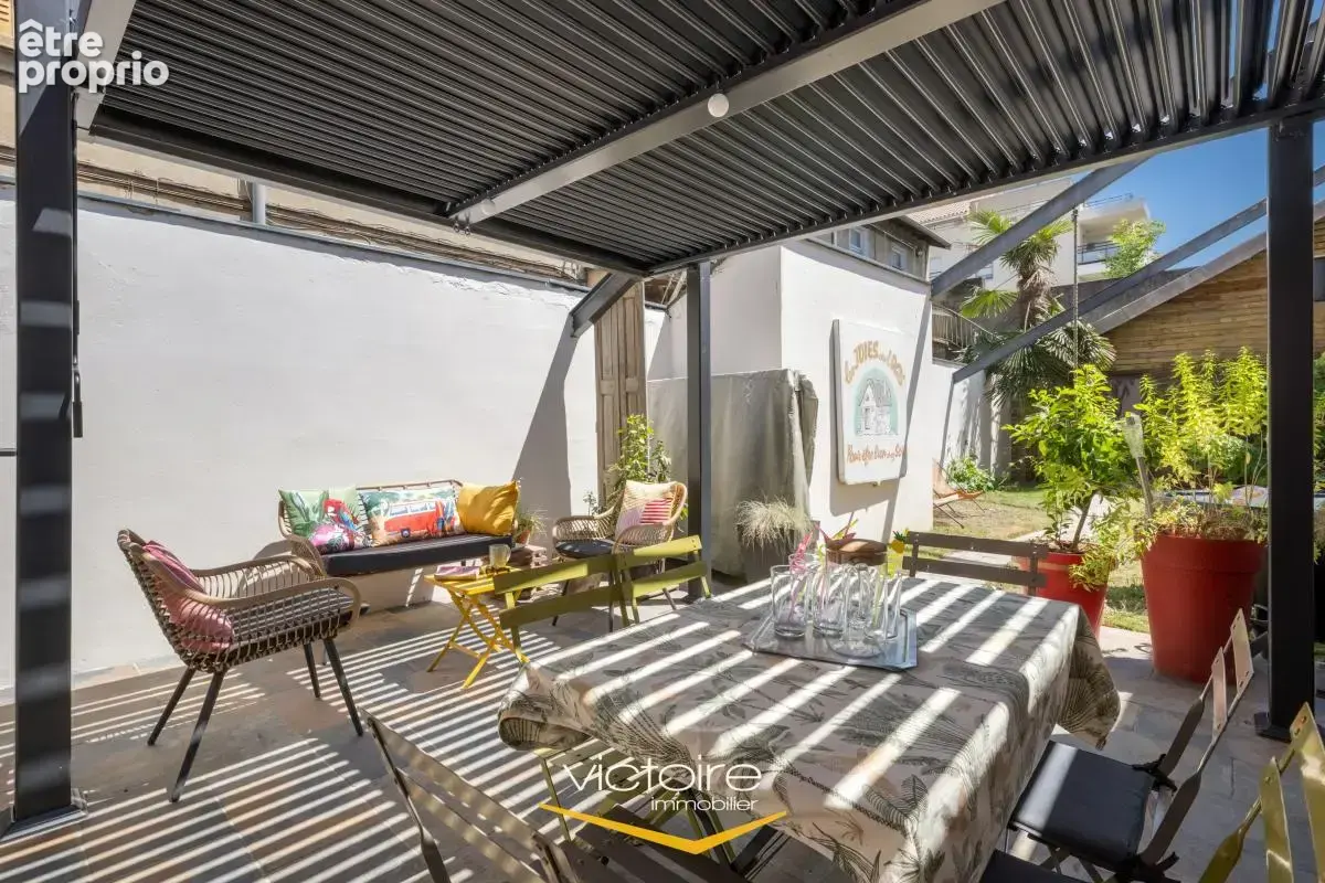 Maison T6 lumineuse et traversante - 4 ch + dépendance - Terrasse et jardin - photo 6