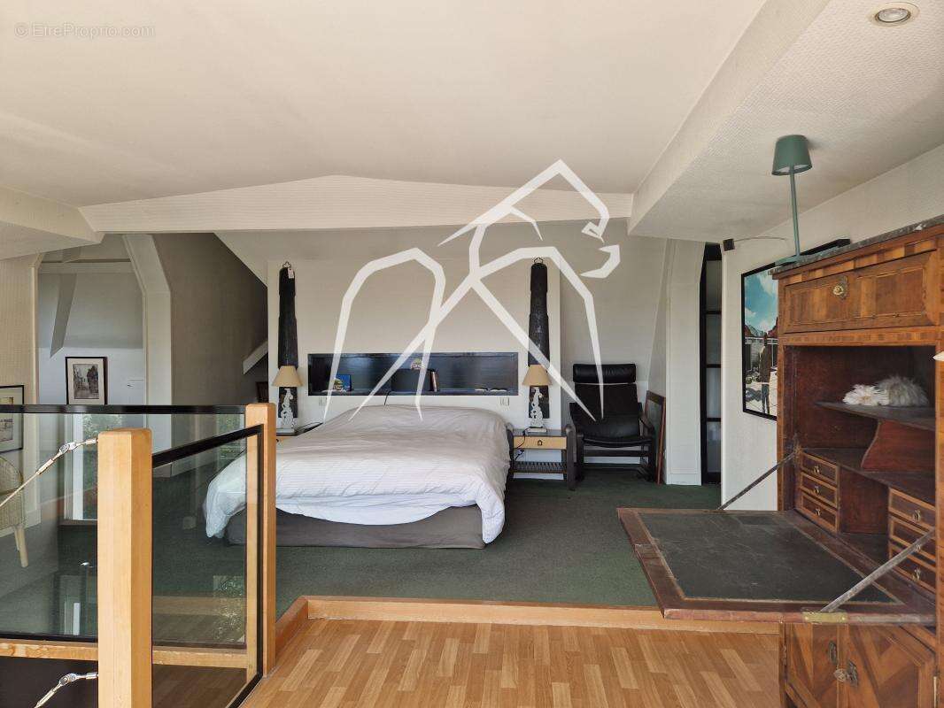 Maison à MONT-SAINT-AIGNAN