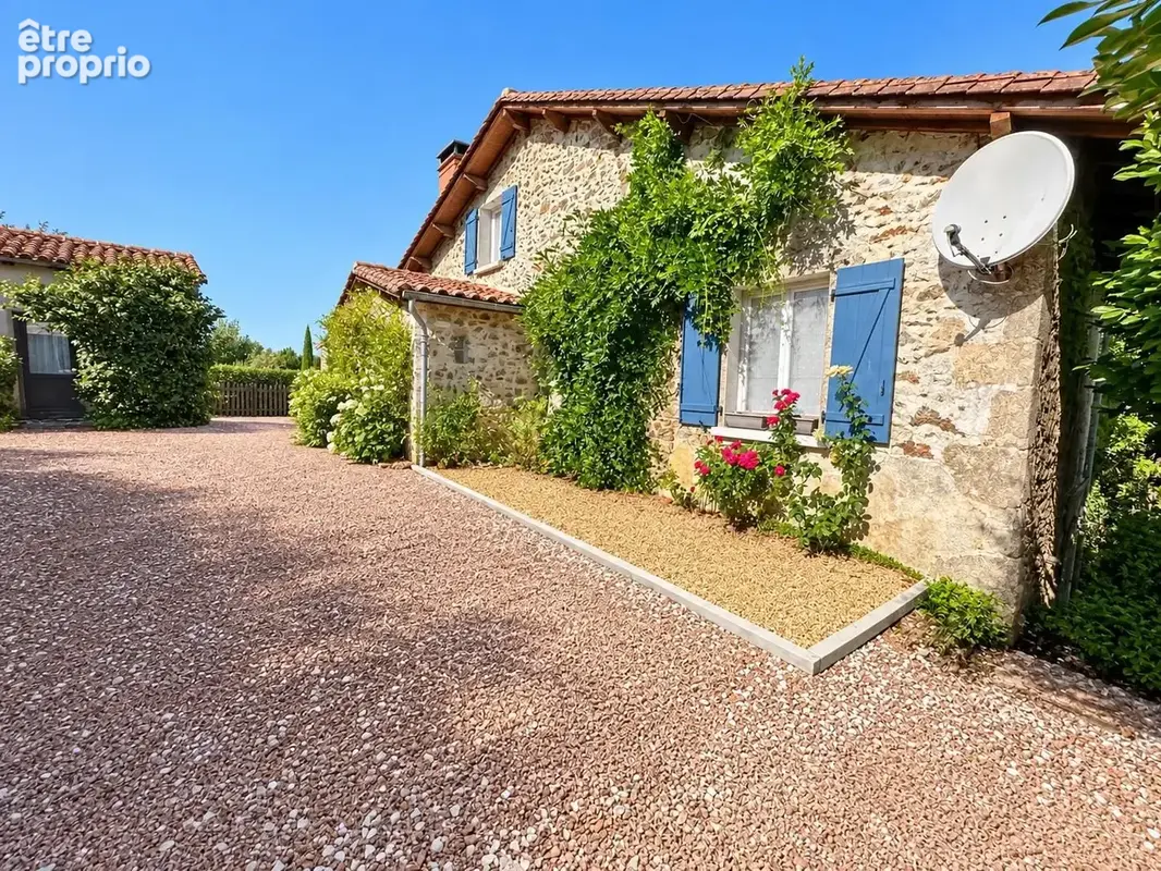 Maison 8 pièces 158 m² à vendre à Bussiere-Badil (24360) - photo 6