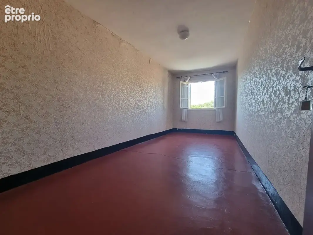 Maison de village à rénover Montagnac 7 pièce(s) 112 m2 - photo 5