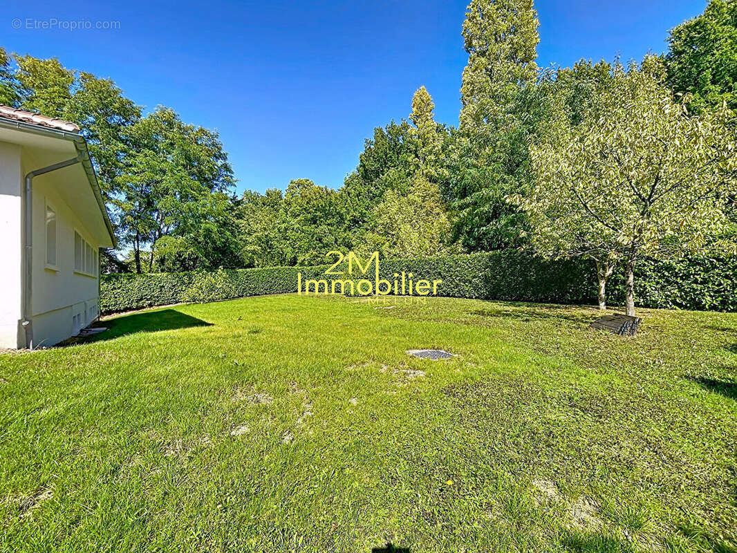 Maison à LIVRY-SUR-SEINE