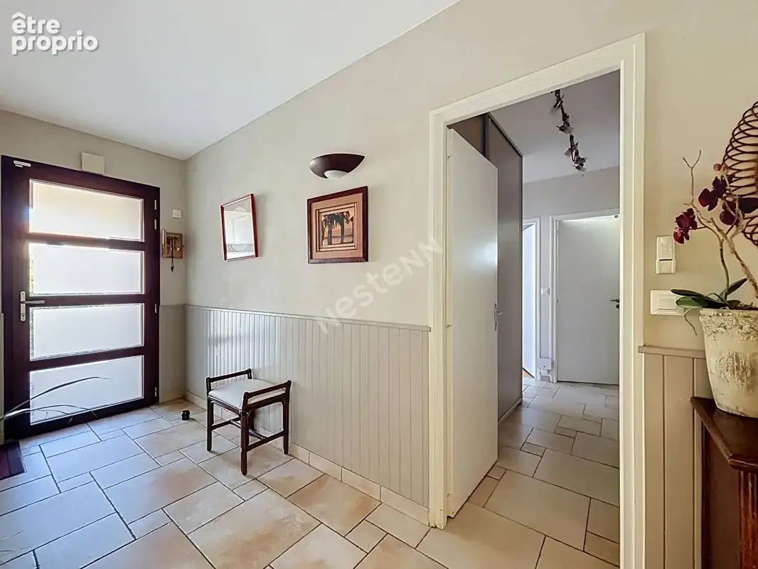 Maison plain pied 7 pièces à vendre à Rezé - La Houssais, 134 m², 3 chambres + mezzanine - photo 14
