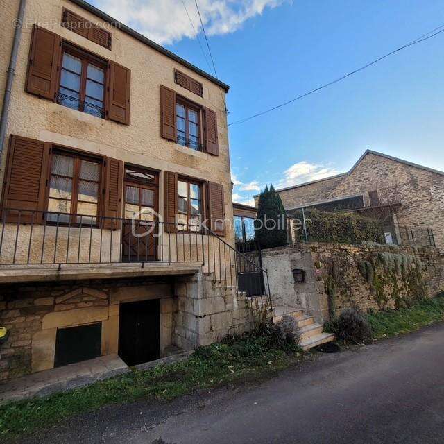 Maison à AIGNAY-LE-DUC
