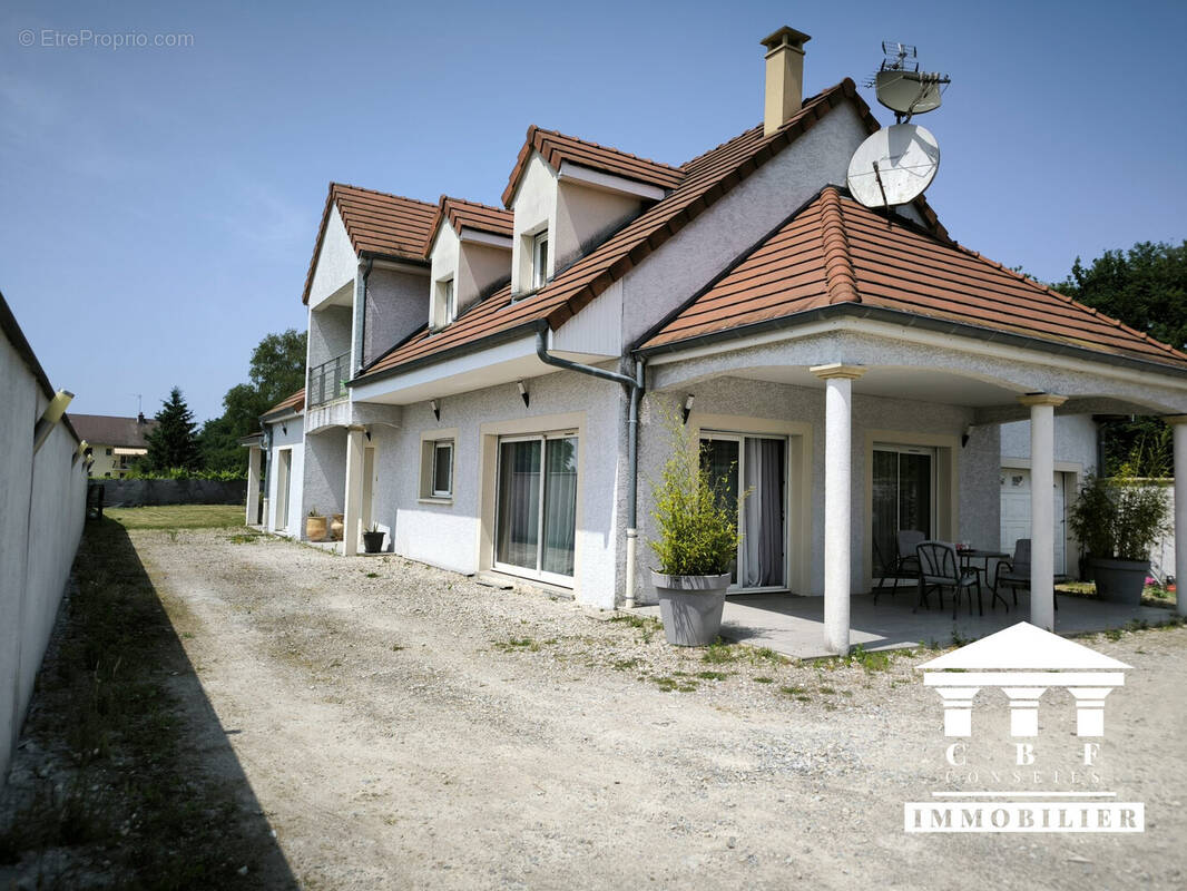 Maison à SAINT-MARCEL