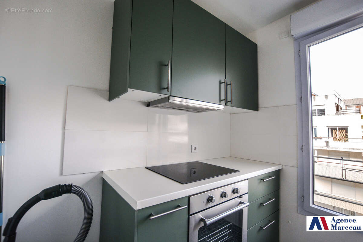 Appartement à COURBEVOIE