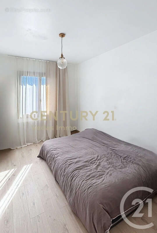 Maison à SAINT-JEAN-DE-VEDAS