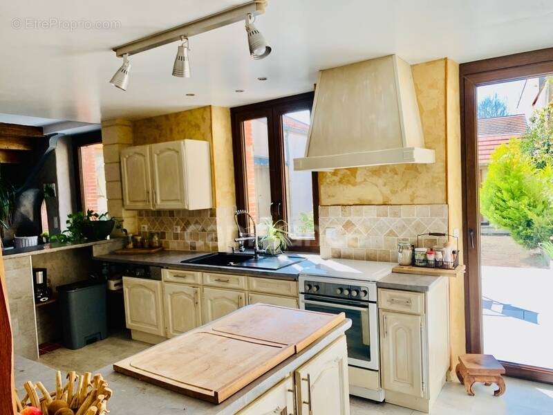 Maison à MAREUIL-SUR-AY