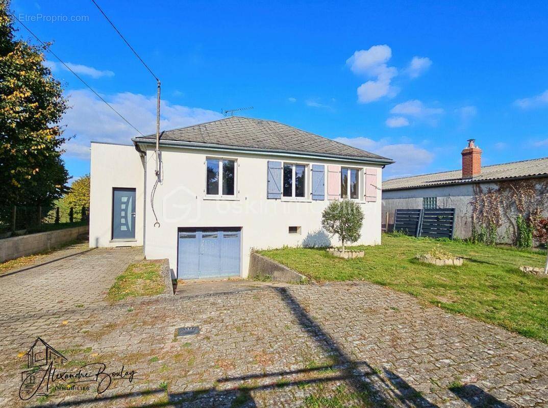 Maison à NEUVILLE-AUX-BOIS