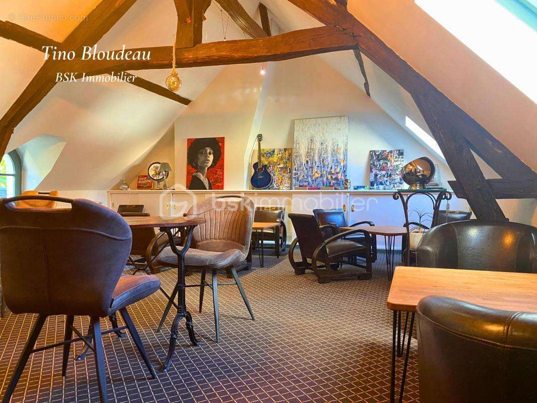 Commerce à CHISSEAUX