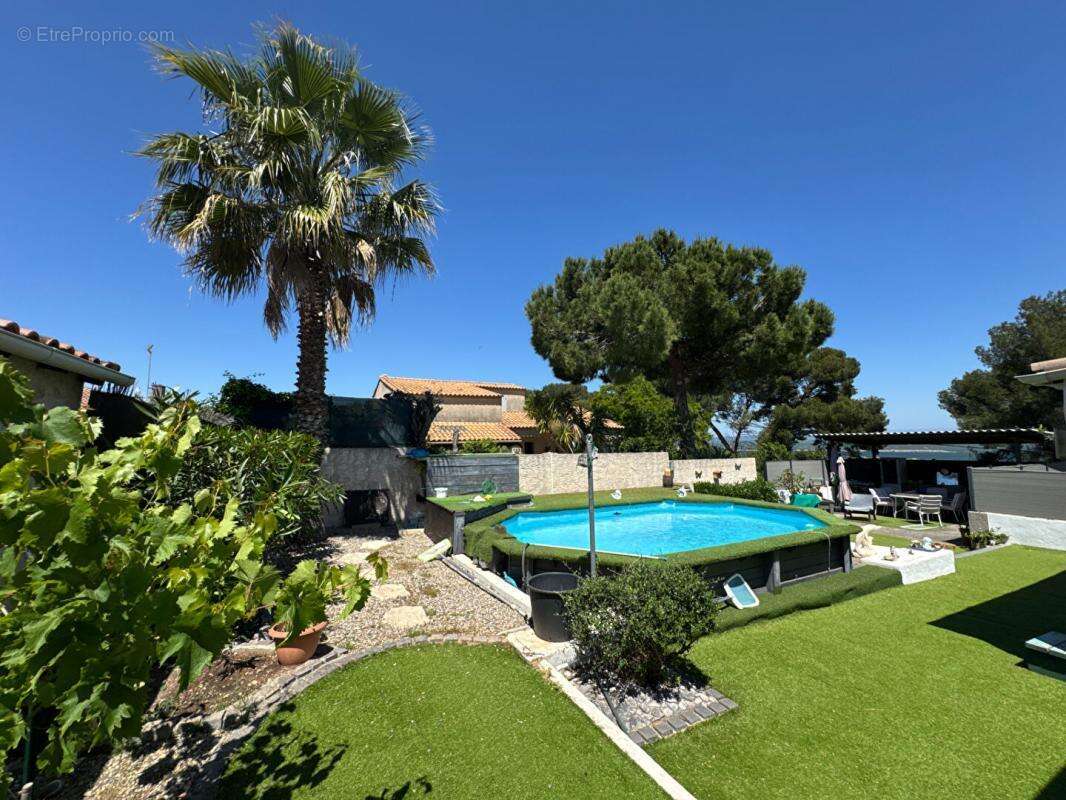 Maison à CHATEAUNEUF-LES-MARTIGUES