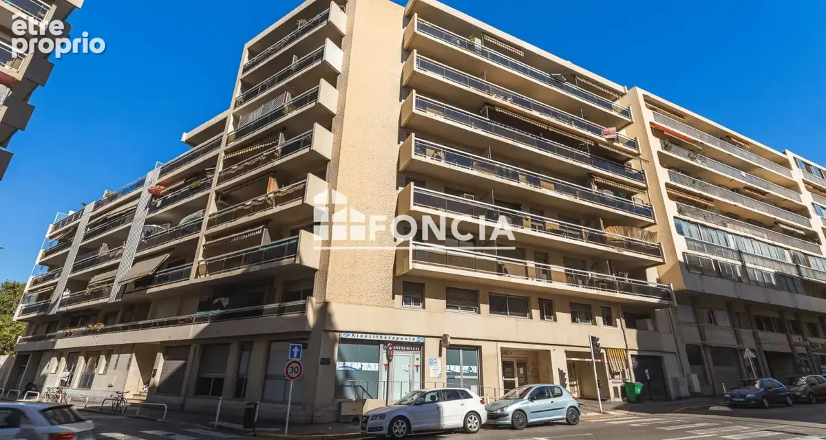Toulon, appartement T2 à rénover, centre-ville - photo 11